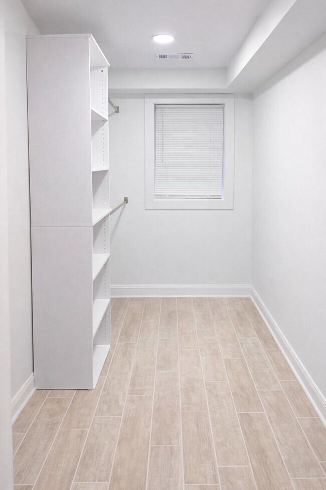 Foto del edificio - 2097 Verbena St NW