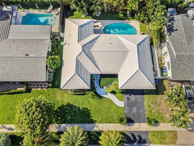 Foto del edificio - 1851 NE 59th Ct