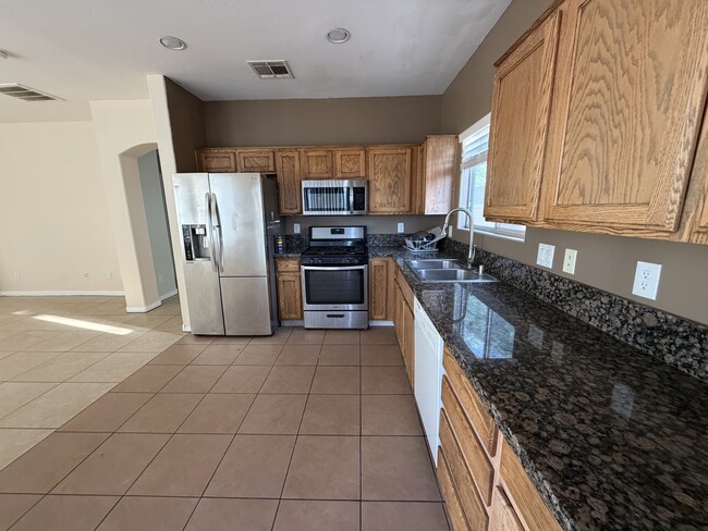 Building Photo - 9196 Grand Sunburst Ct