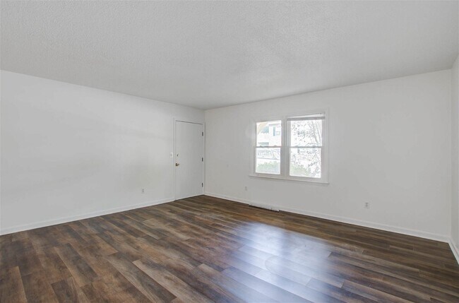 Foto del edificio - 2150 Spoleto Lane Apt #B3, North Charlesto...
