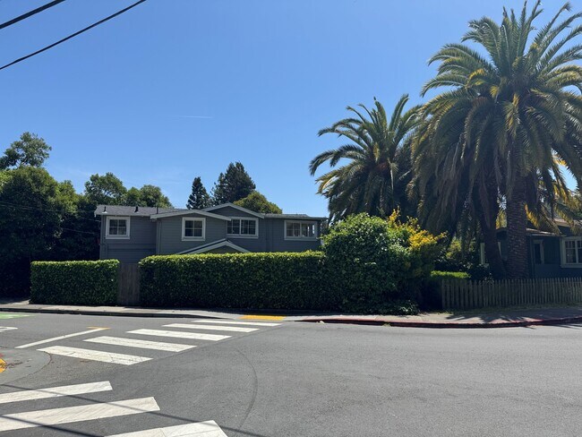 Foto del edificio - 226 Sycamore Ave