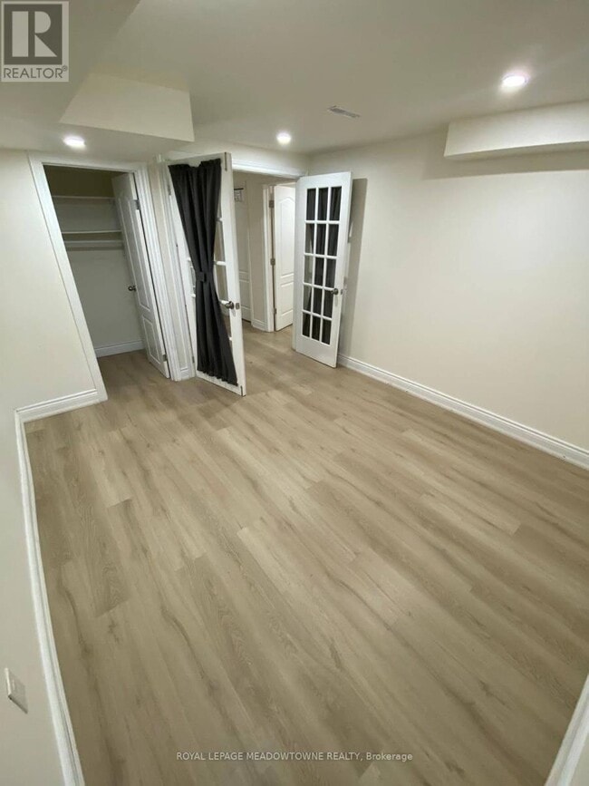 Building Photo - 82 Severin St