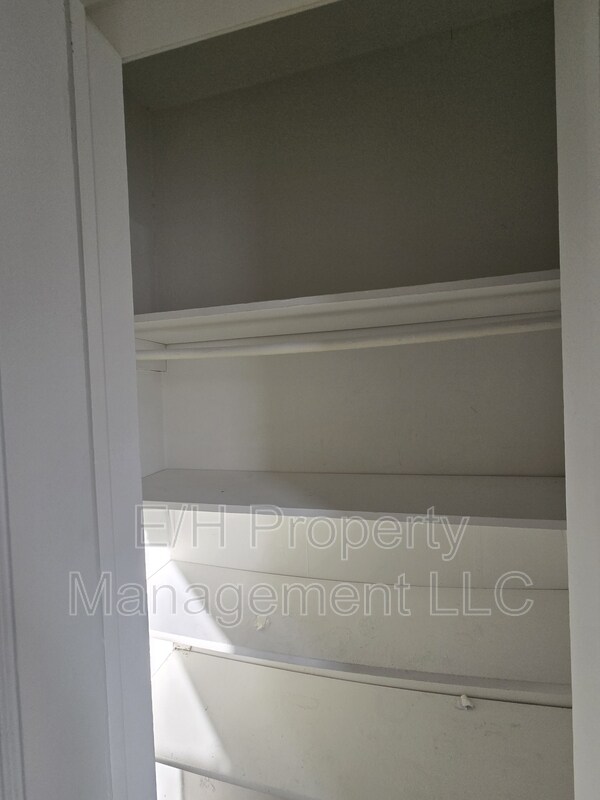 Foto del edificio - 1642 N Erie St