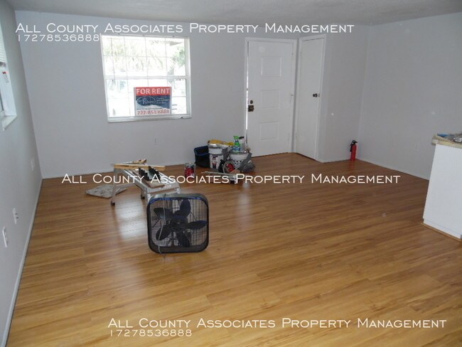 Foto del edificio - 6444 Adams St