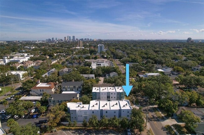 Foto del edificio - 3405 W Swann Ave