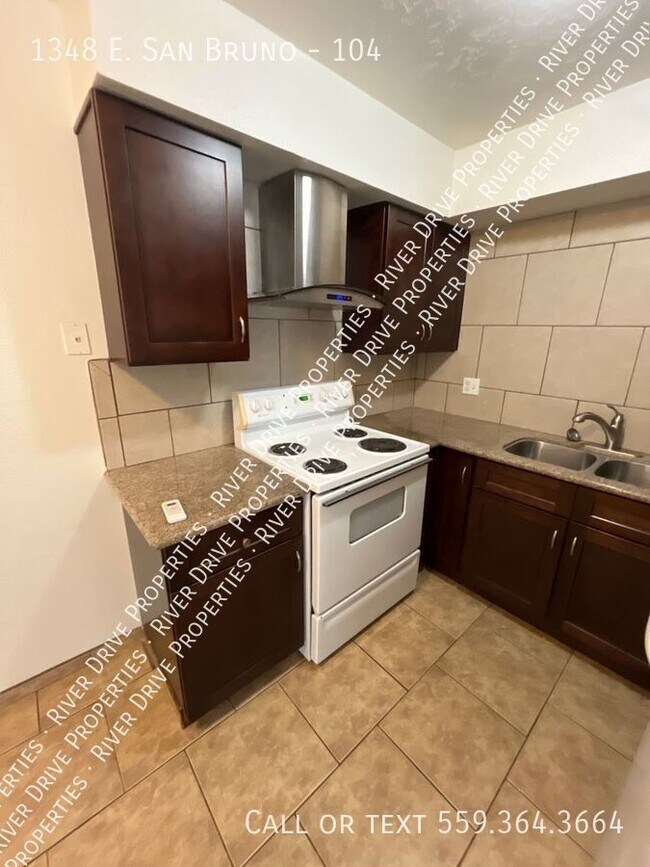 Building Photo - Fresno-Remodeled Two Bedroom