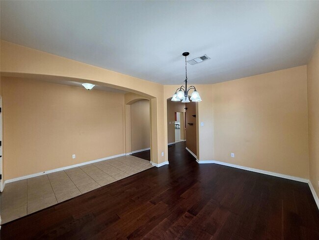 Building Photo - 1032 Dyer Crossing Way