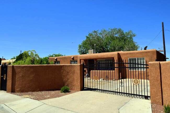Foto del edificio - Wonderful 3 bed 2 bath home!