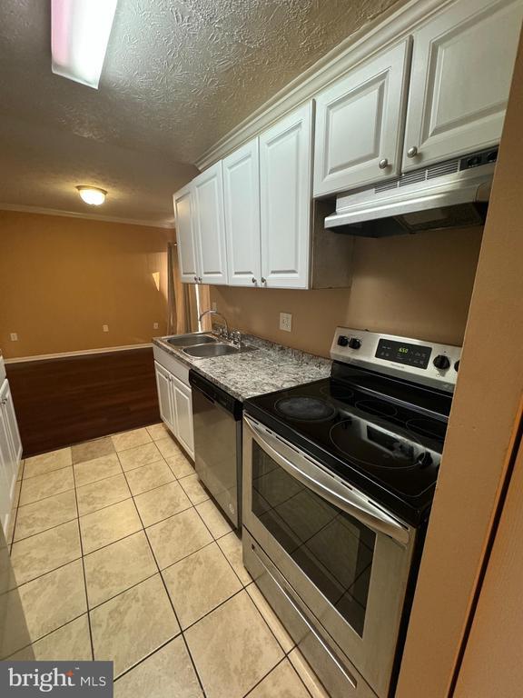Building Photo - 7923 Mandan Rd