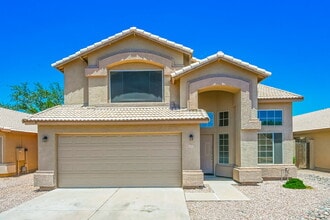 Building Photo - 1036 W Olive Ave