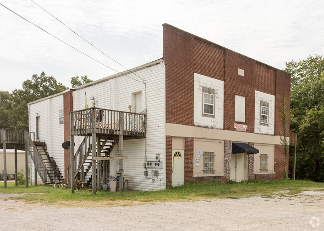 Building Photo - 432 Main St