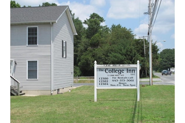 Building Photo - 12380 Somerset Ave