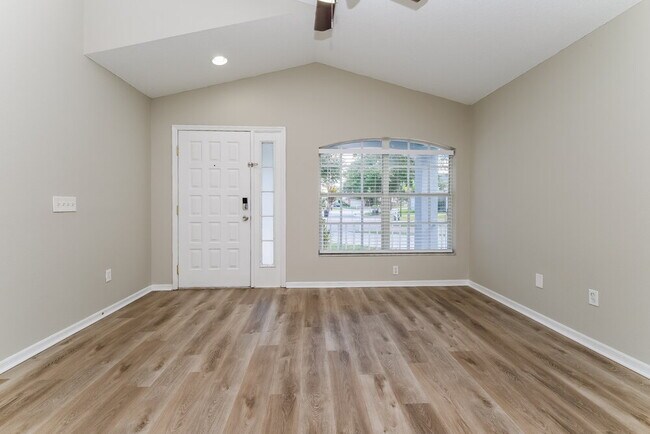 Foto del edificio - 6123 Sand Key Ln