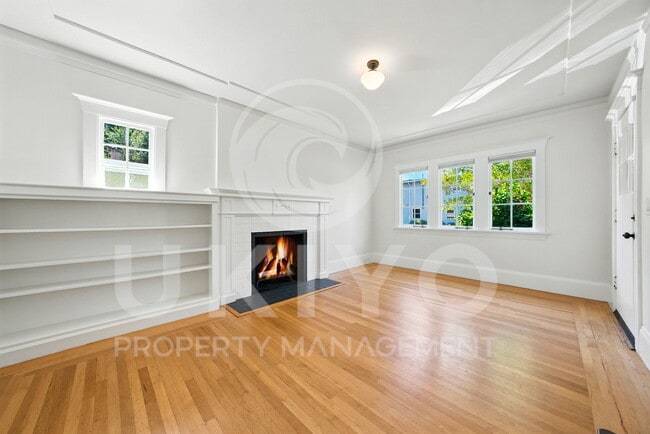 Foto del edificio - 4212 Arroyuelo Ave