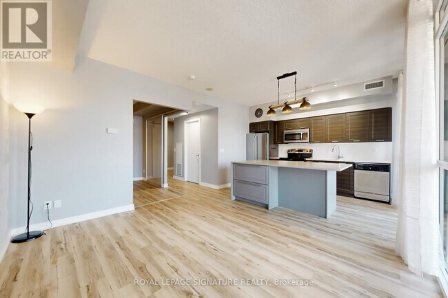 Photo du bâtiment - 169 Fort York Blvd