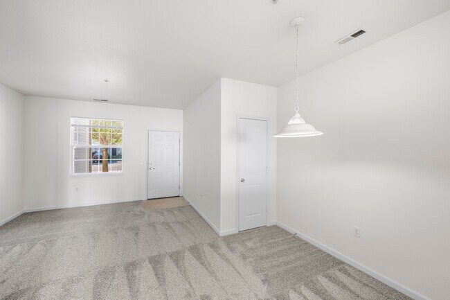 Foto del edificio - Reserve at Norton Shores