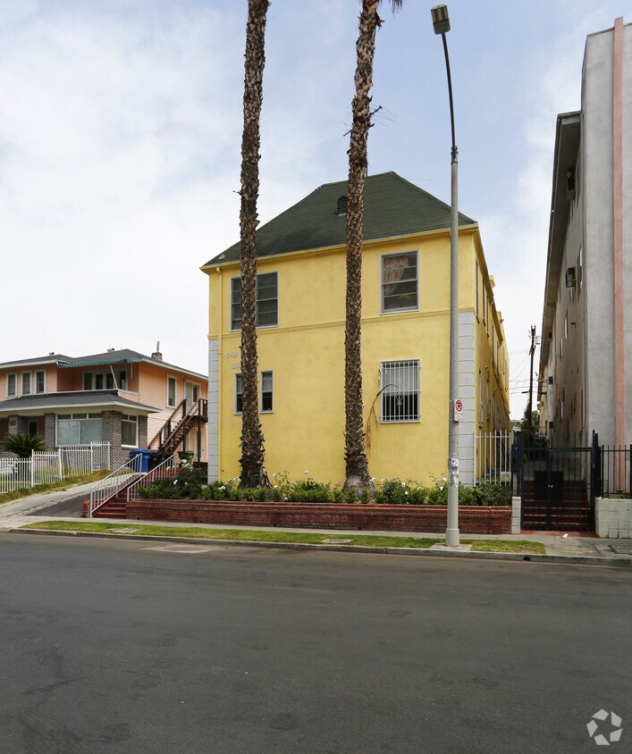 Building Photo - 848-850 S Kingsley Dr