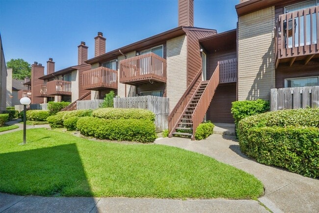 Photo - 12905 Woodforest Blvd Apartment