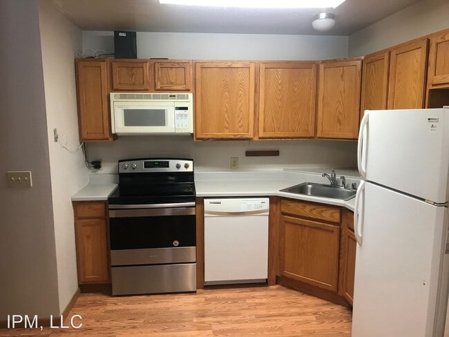 Building Photo - 1 br, 1 bath House - 13 Moose Ridge Rd # 1