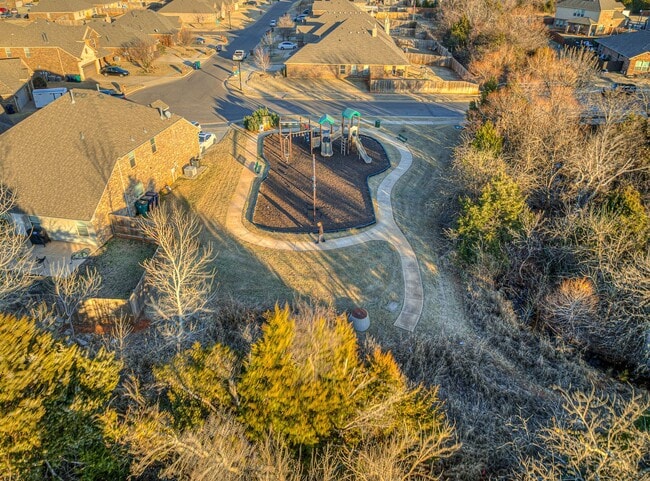 Building Photo - Beautiful brand new home + Deer Creek Scho...