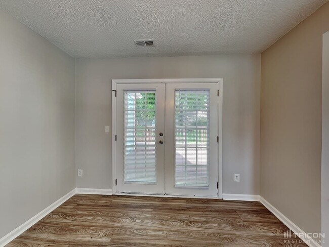 Building Photo - 3215 Periwinkle Court Charlotte NC