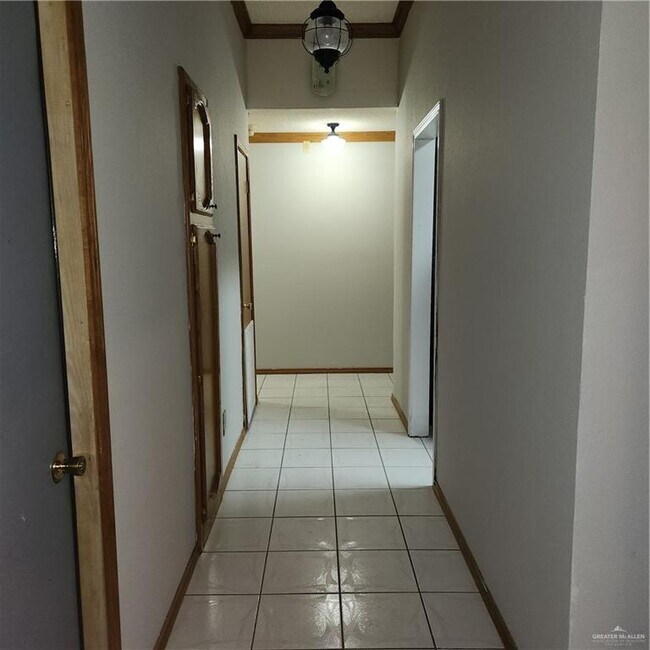 Foto del edificio - 2509 Whitewing Ave