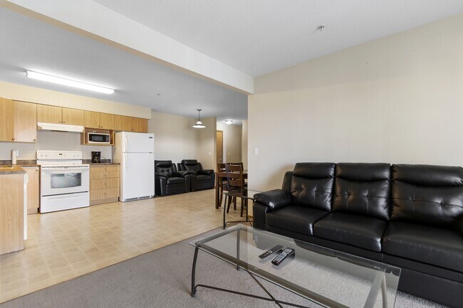 Photo du bâtiment - 12015-12015 Royal Oaks Dr