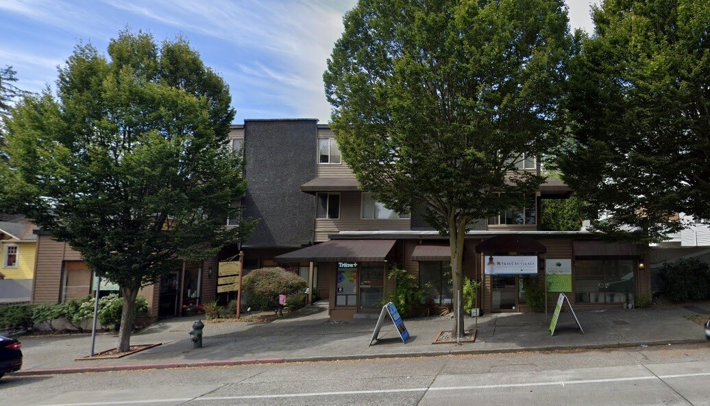 Foto principal - 9029 35th Ave SW