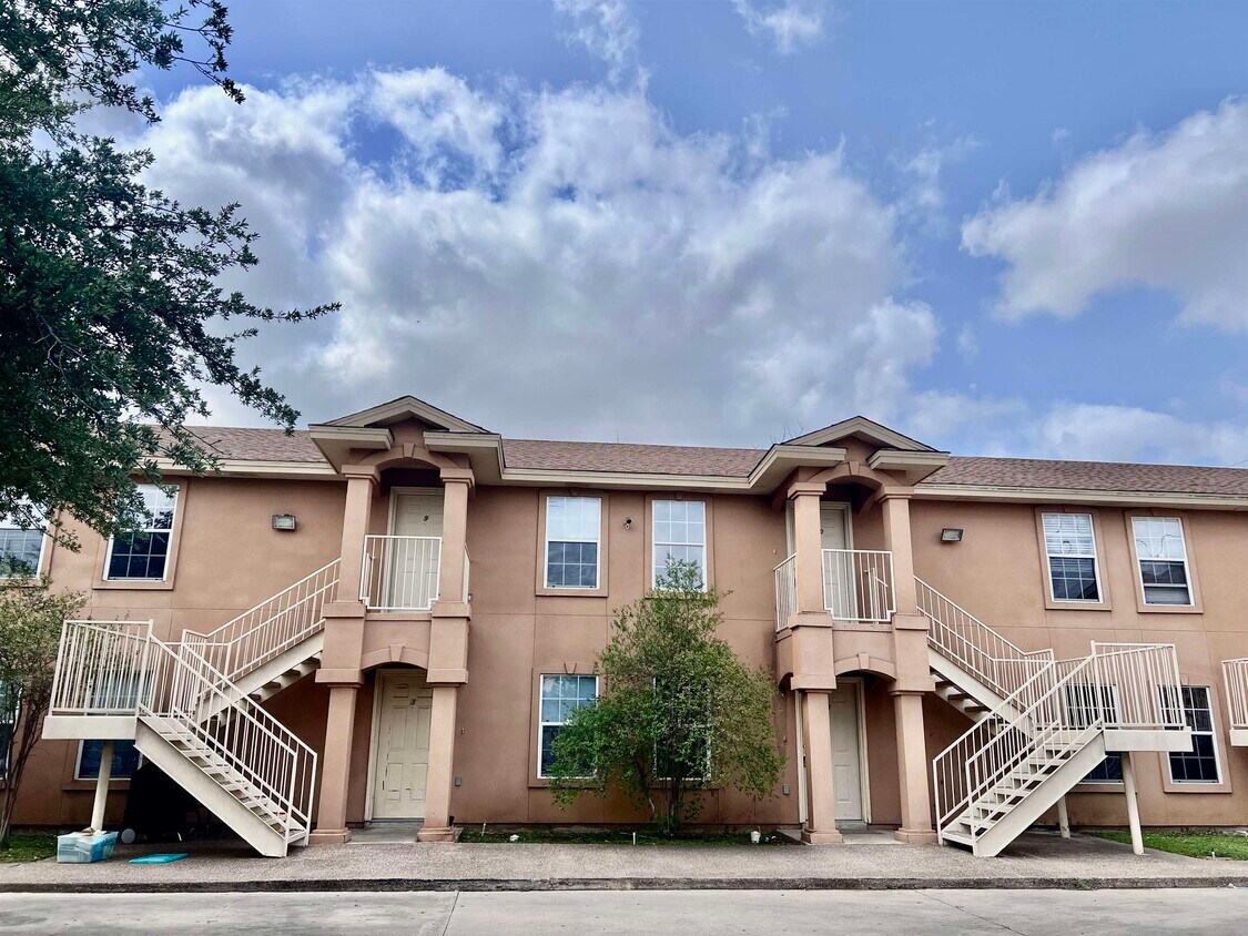 Foto principal - 419 W Eistetter St