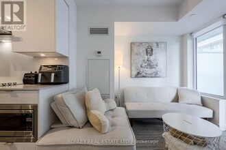 Building Photo - 99 Broadway Ave