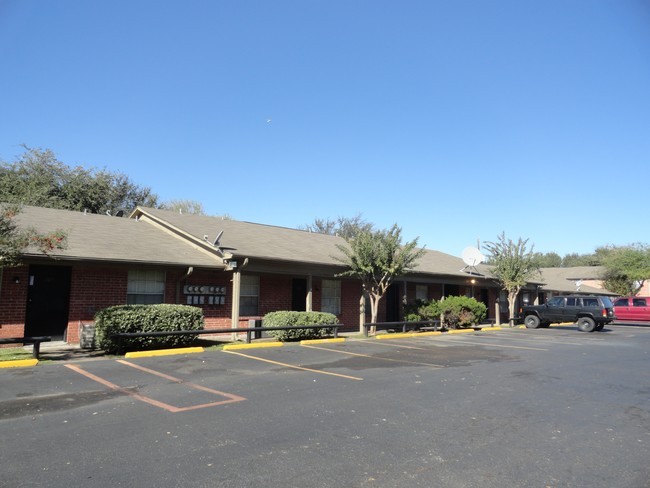 Building Photo - Tompkins Green Apartments