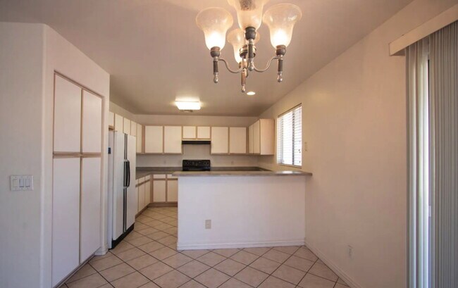 Foto del edificio - 13002 W Paradise Dr
