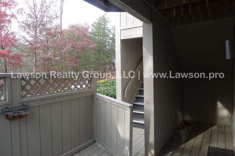 7117 Pine Ct SW, Cave Spring, VA 24018 House Rental in Cave Spring