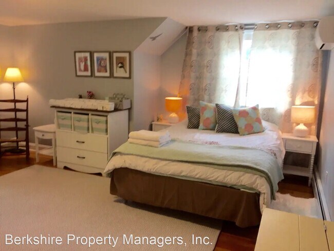 Foto del edificio - 4 br, 2 bath House - 125 Mountain Drive