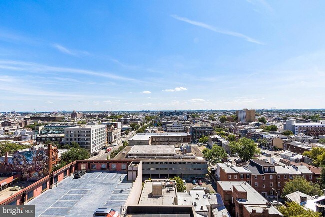 Building Photo - 400 S Broad St