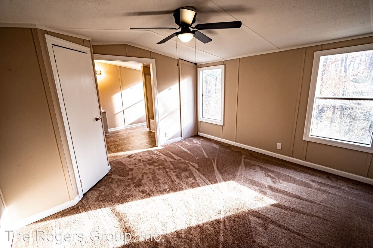 Foto principal - 3 br, 2 bath House - 153 Woodway Dr