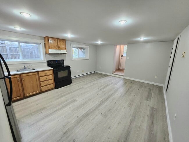 Photo du bâtiment - 160 Charlotte St W