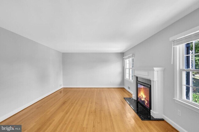 Foto del edificio - 3548 N Valley St