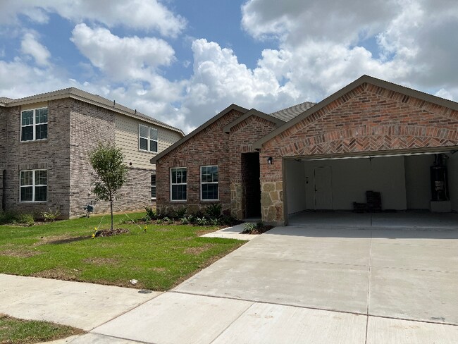 Foto del edificio - 16044 Isles Dr