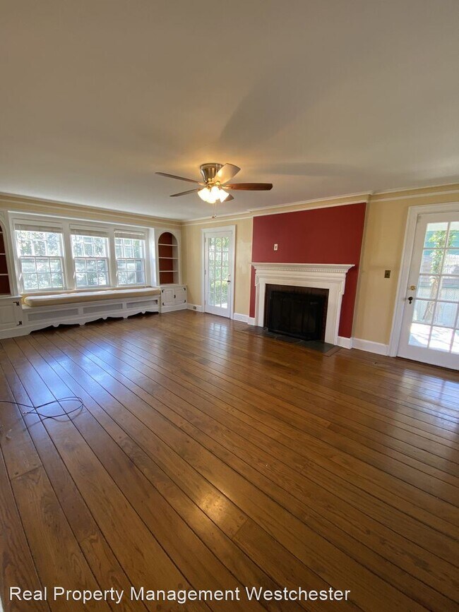 Building Photo - 5 br, 3 bath House - 33 Parkway Drive