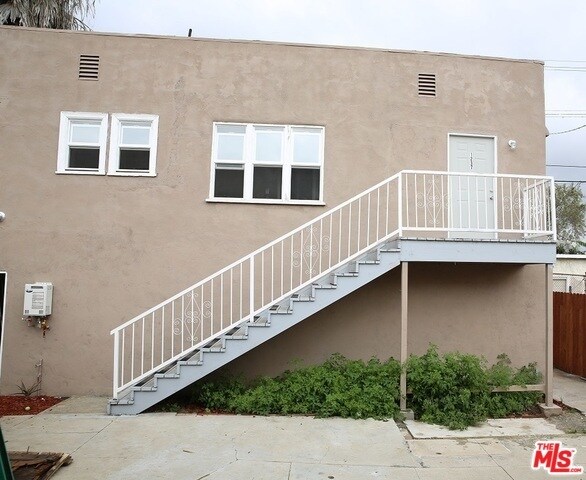 Foto del edificio - 1237 W 39th St