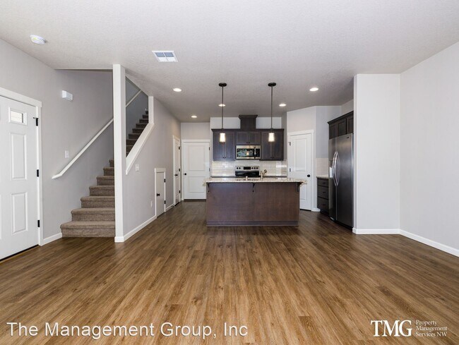 Building Photo - 3 br, 2.5 bath House - 11305 NE 14th Ct