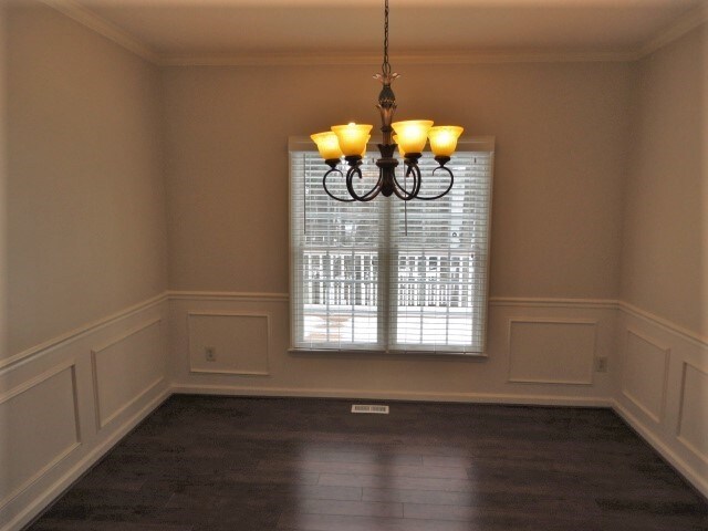 Building Photo - 207 Sarabande Drive