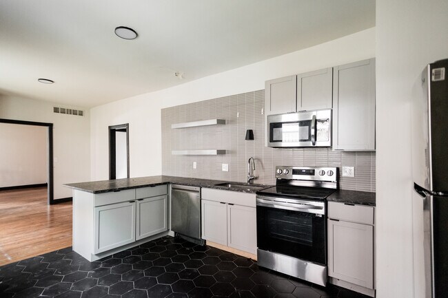 Foto del edificio - 4731 Trumbull St