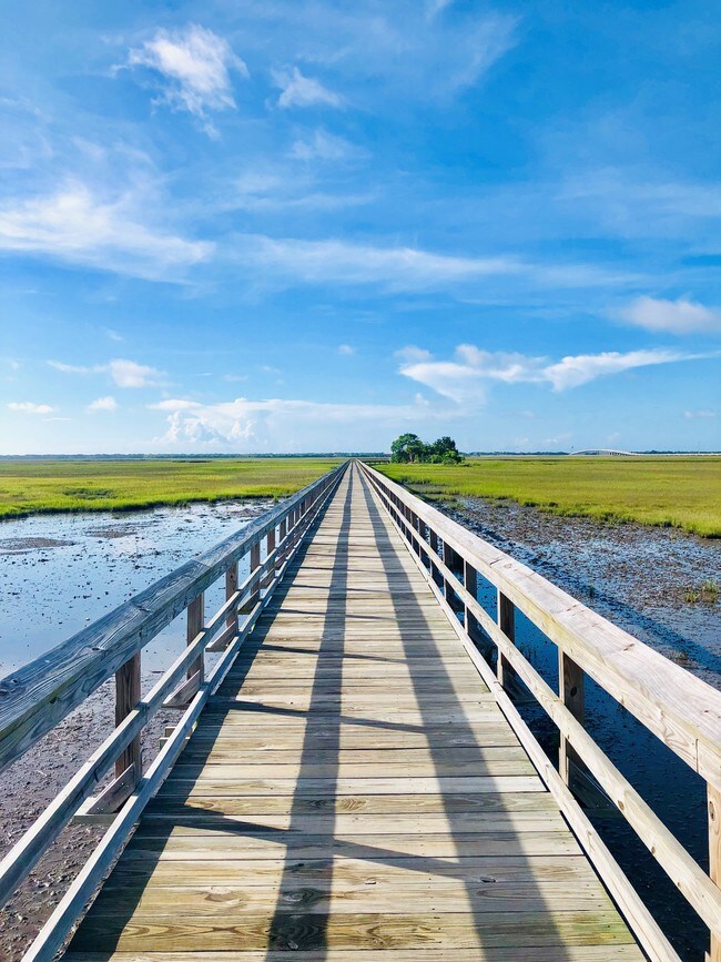 Foto del edificio - 2147 Oyster Reef Ln