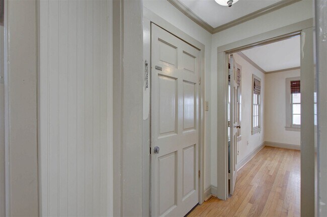 Foto del edificio - 38 Ashe Street Apt #B, Charleston, SC 2940...