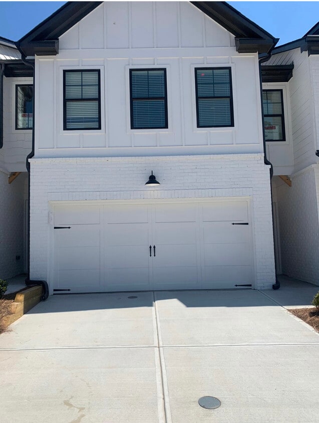 Foto principal - 108 Auburn Gate Ln