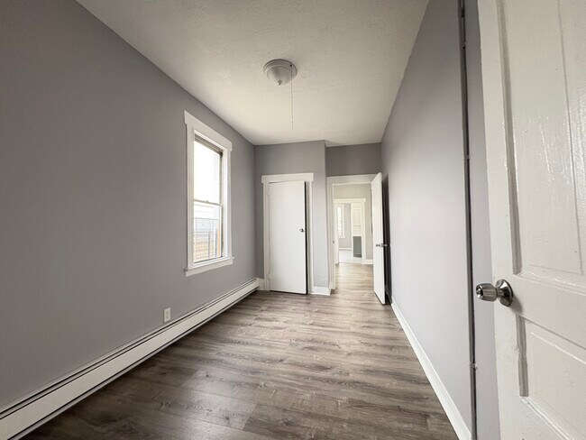 96 Stevens Ave 3L/6 - 91 Stevens Ave