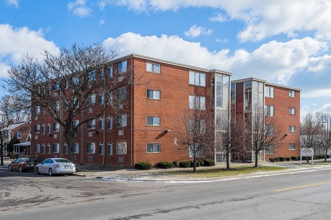 Building Photo - Morang Avenue Apartments