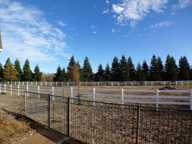 Building Photo - 3539 Rodgers Ave